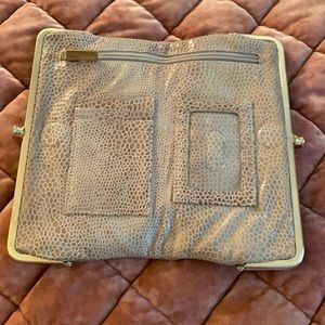 Hobo clutch